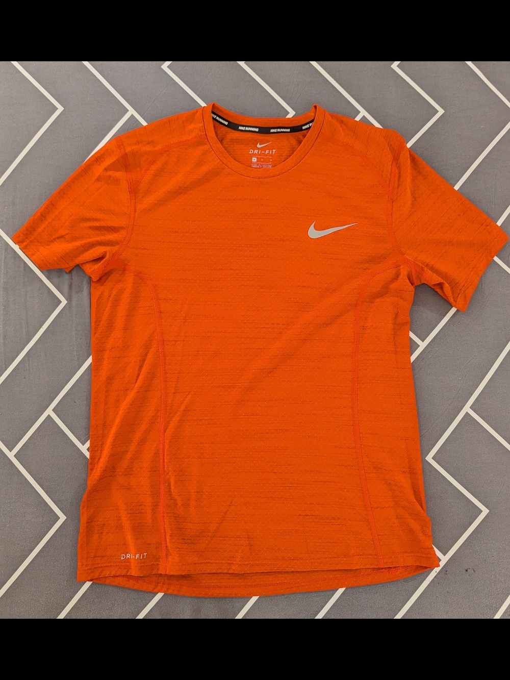 Men's Nike Running Dri-Fit Short-Sleeve Shirt